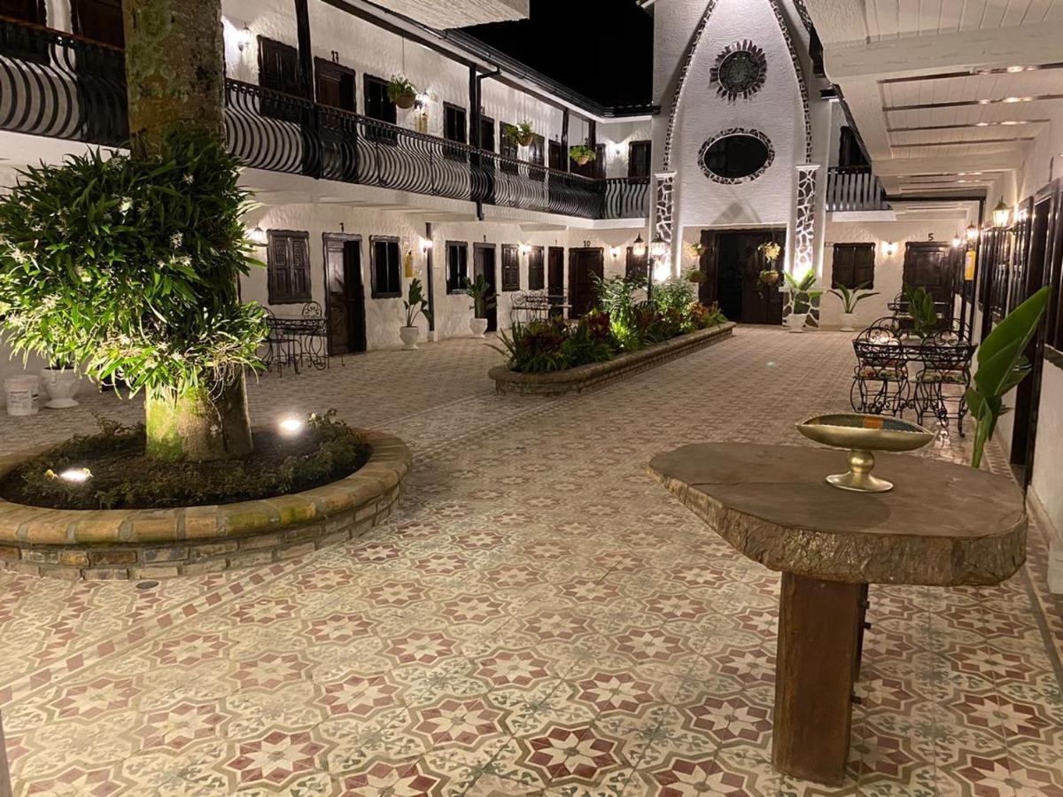 Casa Hotel Las Orquideas Circasia Exterior photo